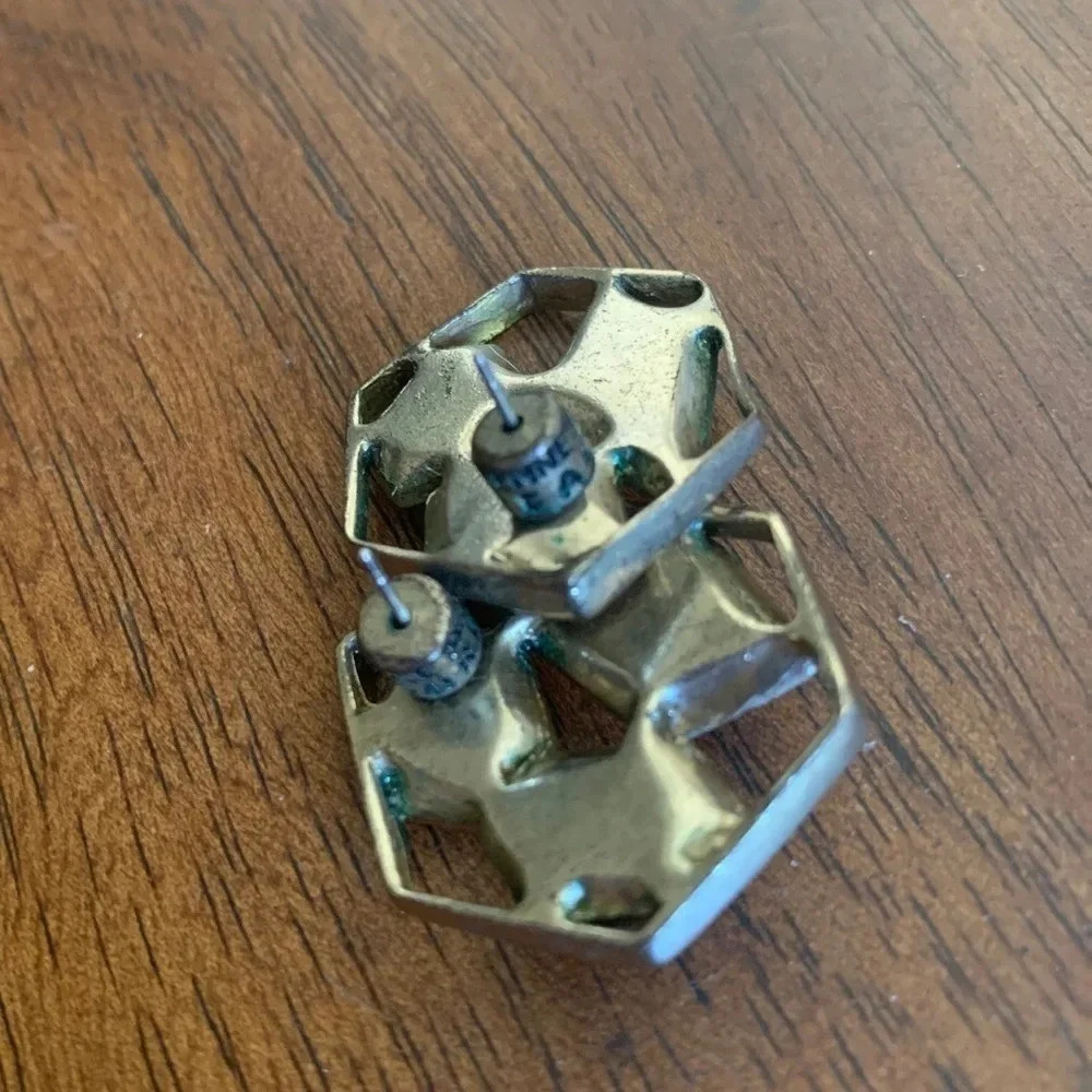 Bundle Of 3 Pairs Of Large Stud Earrings - image 5